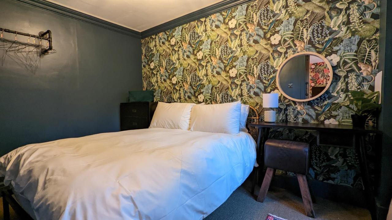 Cotswold Stay Burford Room photo